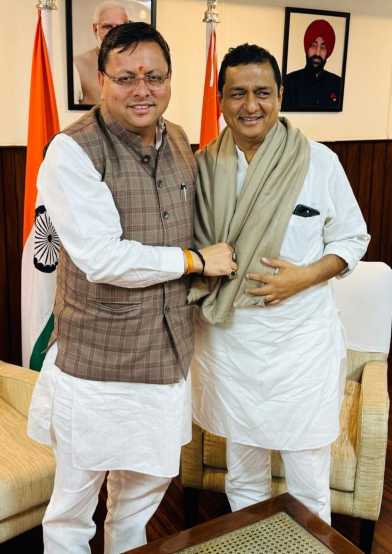 प्रदेश के मुख्यमंत्री पुष्कर सिंह धामी और गढ़वाल सांसद अनिल बलूनी की दिल्ली उत्तराखंड सदन में शिष्टाचार भेंट हुई,