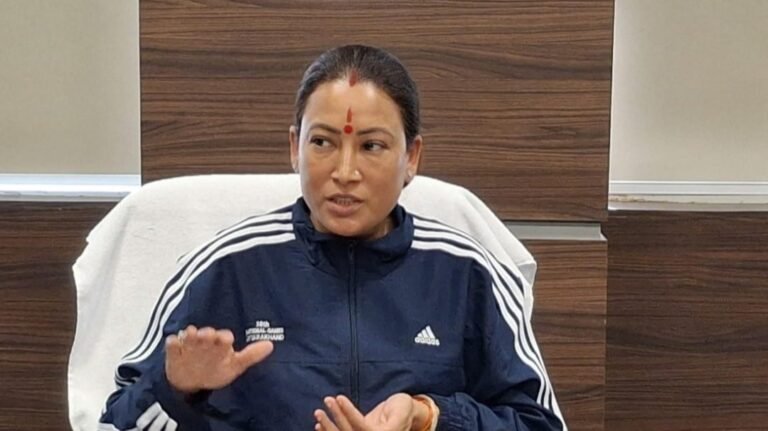 खेल मंत्री रेखा आर्या ने देहरादून स्थित राष्ट्रीय खेल सचिवालय में राष्ट्रीय खेलों के आयोजन के संबंध मे एक बैठक की