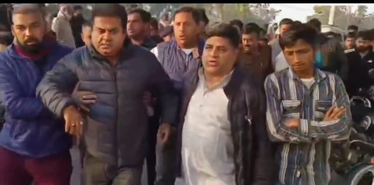 खानपुर विधायक उमेश कुमार पर केस दर्ज कुंवर प्रणव सिंह चैंपियन की पत्नी रानी देवरानी सिंह की शिकायत पर खानपुर विधायक उमेश कुमार और उनके करीब दो दर्जन अज्ञात समर्थकों के खिलाफ केस दर्ज।