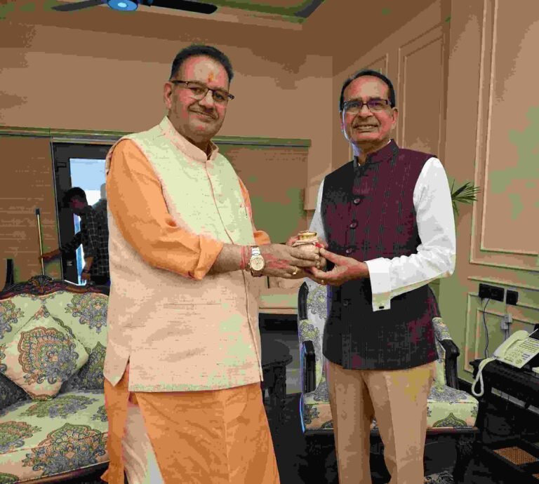 केंद्रीय कृषि मंत्री शिवराज सिंह चौहान से मुलाकात की कृषि मंत्री गणेश जोशी ने 14 और 15 जून को देहरादून में आयोजित होने वाले एग्री मित्रा उत्तराखण्ड 2025 कार्यक्रम में आने का दिया निमंत्रण